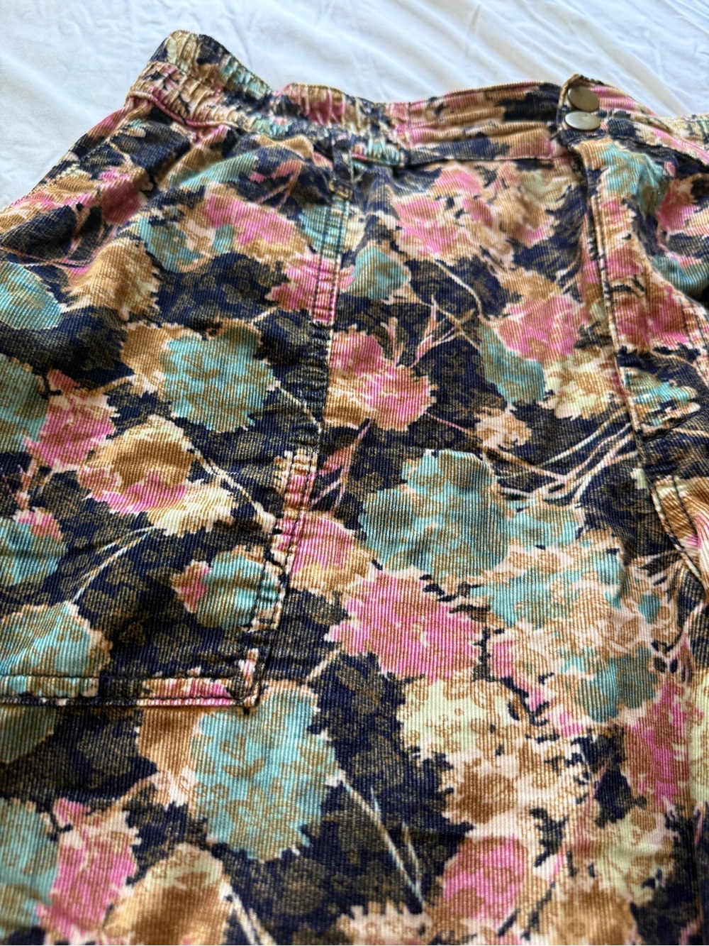 Anthropologie Floral Velvet Joggers - Teal, Pink, Gold on Black - Picture 8 of 9